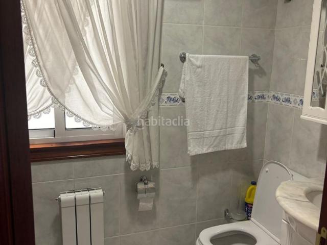 Piso en venta en Carballo. piso céntrico. Pisos.