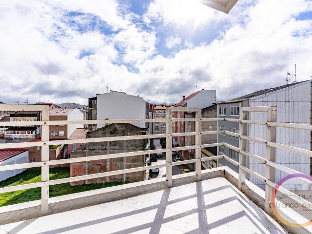 Piso en venta en Carballo. PISO AMUEBLADO con TERRAZA y TRASTERO en CARBALLO A Coruña. Pisos.