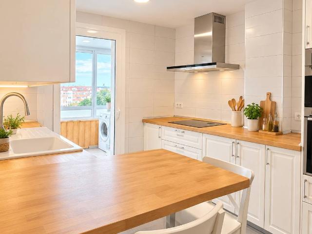 Piso en Venta en Carballo
