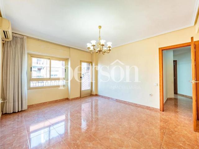Piso en Venta en Cardenal Benlloch