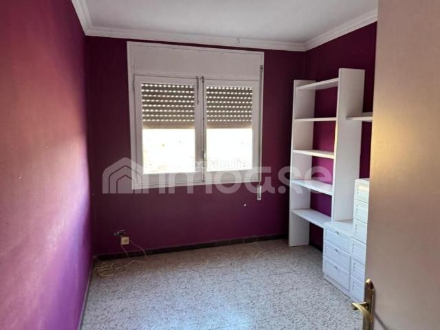 Piso en venta en Cardona. Piso amplio para reformar con vistas al Castillo de Cardona. Pisos.