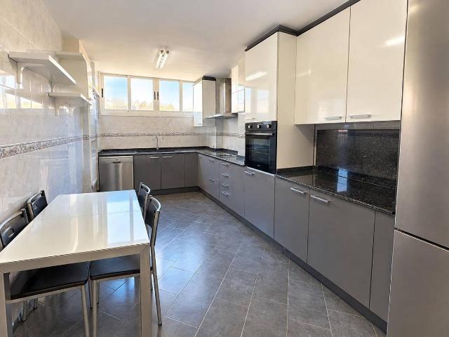 Piso en Venta en Carrús Este