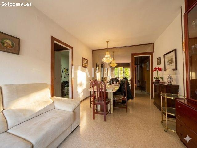 Piso en venta en Carrer de Casanova, Eixample