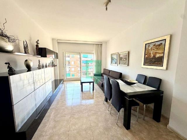 Piso en venta en carretera Antiga de València, Badalona, de 67 m² 3 habitaciones por 249.000