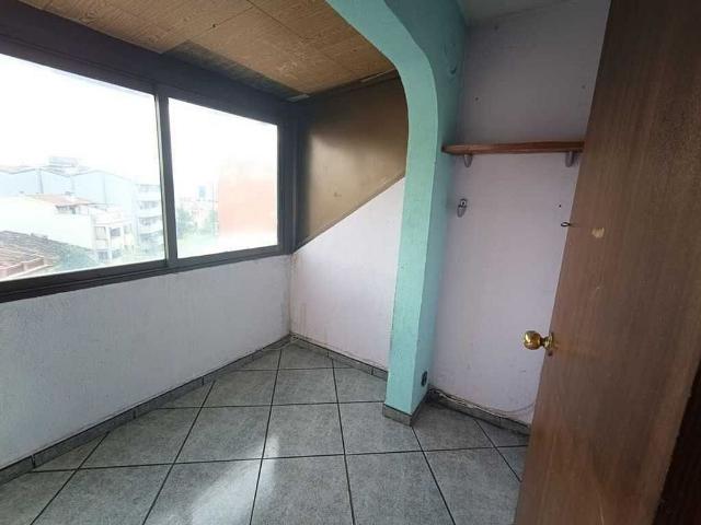 Piso en venta en carretera De Barcelona, Sant Andreu de la Barca, de 61 m² 3 habitaciones por 120.000