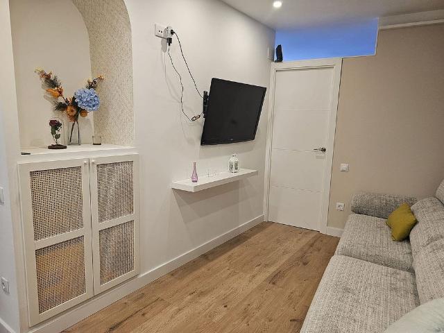 Piso en venta en carretera De Barcelona, Sant Andreu de la Barca, de 71 m² 4 habitaciones por 219.000