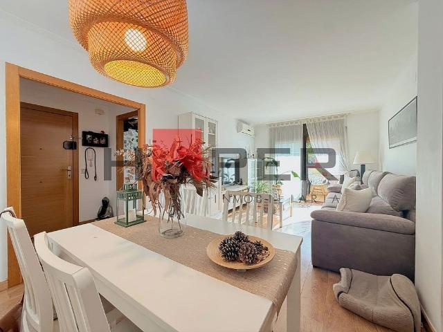 Piso en venta en carretera De la Marina, Prat de Llobregat, El, de 82 m² 4 habitaciones por 390.000