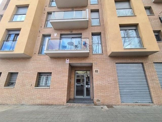 Piso en venta en carretera De Les Tries, Olot, de 64 m² 3 habitaciones por 88.000