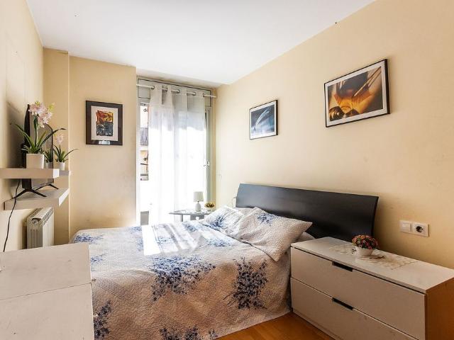 Piso en venta en carretera De Matadepera, Terrassa, de 70 m² 3 habitaciones por 295.000