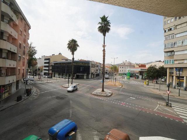 Piso en venta en carretera De Rellinars, Terrassa, de 90 m² 3 habitaciones por 250.000