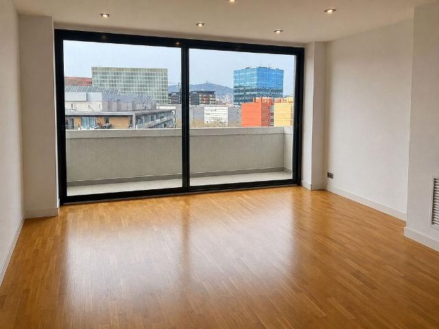 Piso en venta en carretera Del Prat, Barcelona, de 120 m² 4 habitaciones por 560.000