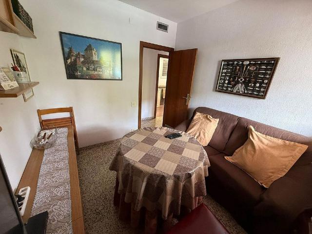 Piso en venta en carretera D'esplugues, Cornellà de Llobregat, de 96 m² 4 habitaciones por 375.000