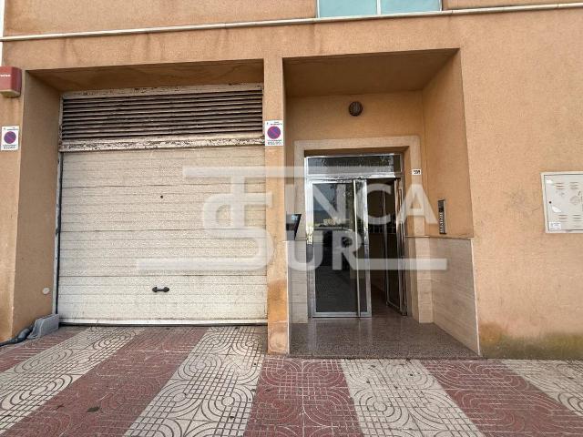 Piso en Venta en Carretera Mojonera – Cortijos de Marín