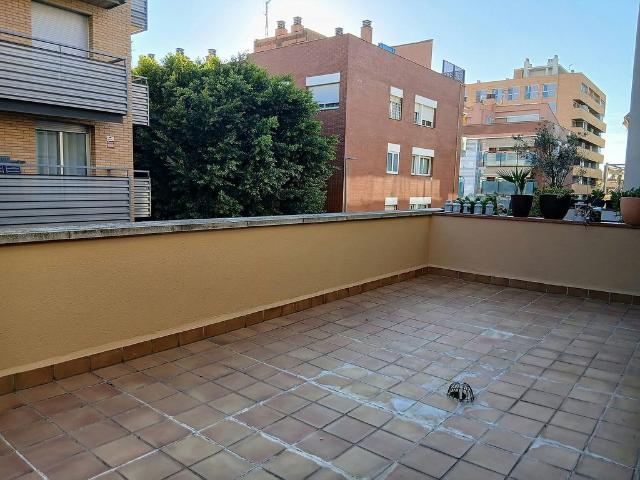 Piso en venta en carretera Reial, Sant Just Desvern, de 74 m² 2 habitaciones por 428.000