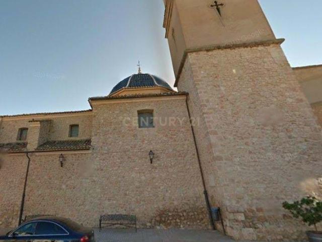 Piso en venta en Caudete de las Fuentes Valencia – Vivienda alquilada con contrato vigente