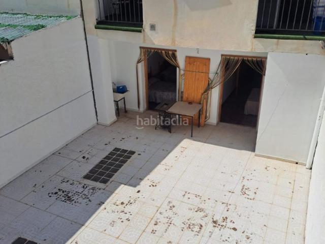 Piso en venta en Cazorla. Piso con Patio Amplio. Pisos.