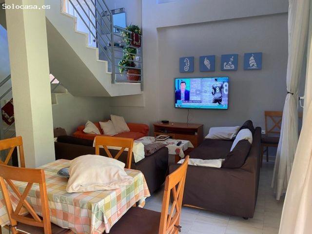 PISO EN VENTA EN CAÑOS DE MECA MUY CERCA DEL MAR