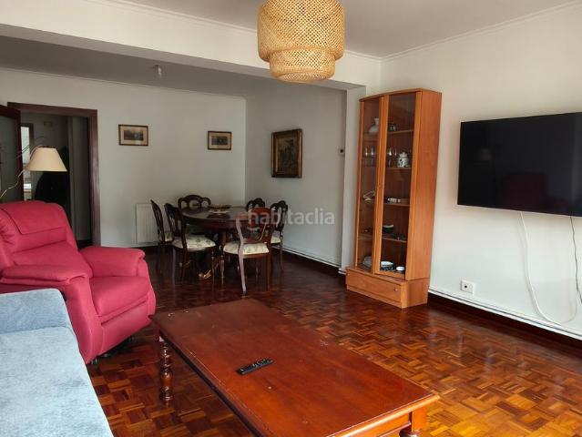 Piso en venta en Cedeira. *Piso amplio en el centro de Cedeira, a 1 minuto de la playa*. Pisos.