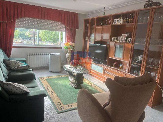 Piso en venta en Celanova. Pisos.