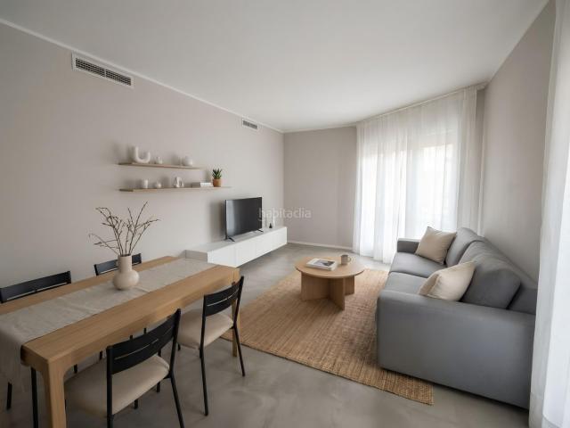 Piso en venta en Celrà. Pisos.