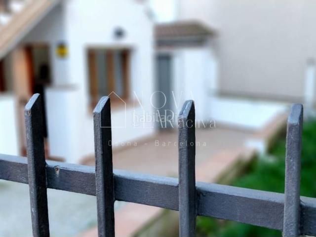 Piso en venta en Centelles. Planta baja con patio en Venta Centelles. Pisos.