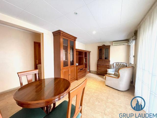 Piso en Venta en Centre