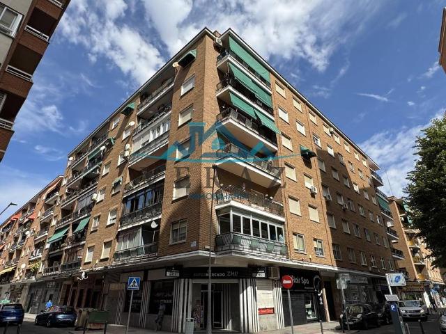Piso en Venta en Centro Corte Inglés