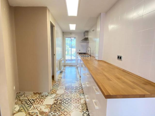 Piso en venta en Cerdanyola del Vallès, Canaletes Turonet. HABITATGE VPO DE 4 HABITACIONS A CANALETES. Pisos Cerdanyola del.