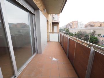 Piso en venta en Cerdanyola del Vallès, Catalunya Fontetes. Oportunidad para inversores!. Pisos Cerdanyola del.
