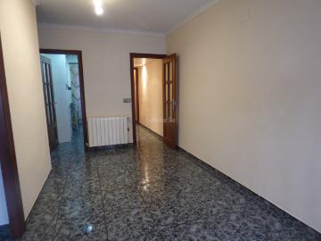 Piso en venta en Cerdanyola del Vallès, Catalunya Fontetes. PISO CENTRICO. Pisos Cerdanyola del.