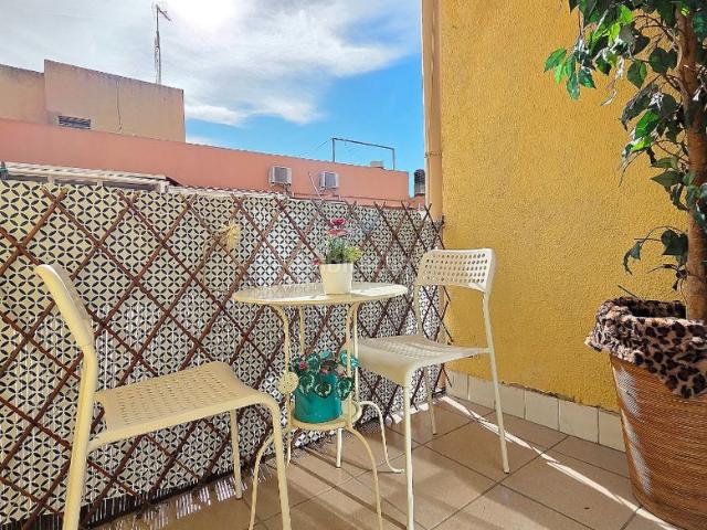 Piso en venta en Cerdanyola del Vallès, Centre Cordelles. PISO 3HAB. CON ASCENSOR Y BALCÓN EN CENTRO. Pisos Cerdanyola del.
