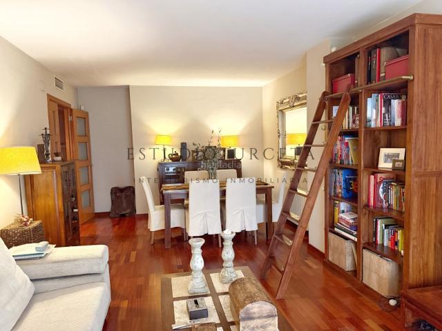 Piso en venta en Cerdanyola del Vallès, Centre Cordelles. Pisos Cerdanyola del.