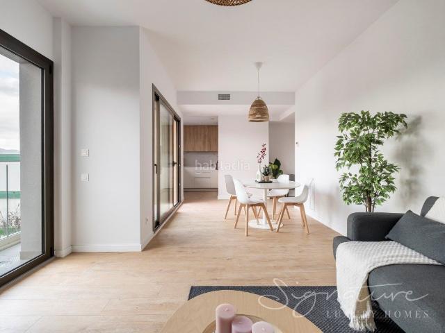 Piso en venta en Cerdanyola del Vallès, Centre Cordelles. Precioso ático a estrenar con balcón en el centro de Cerdanyola del Vallés Barcelona. Pisos Cerdanyola del.