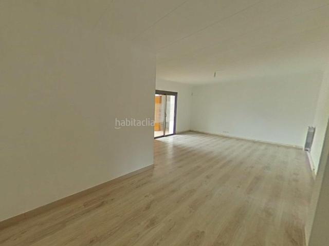Piso en venta en Cerdanyola del Vallès, Centre Cordelles. SE VENDE PISO ALQUILADO EM C CIRCUMVAL.LACIO BAIXA CERDANYOLA DEL VALLES. Pisos Cerdanyola del.