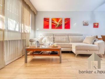 Piso en venta en Cerdanyola del Vallès, Martinica Ateneu. Planta baja con 3 hab, Terraza 50m. Collserola. Pisos Cerdanyola del.