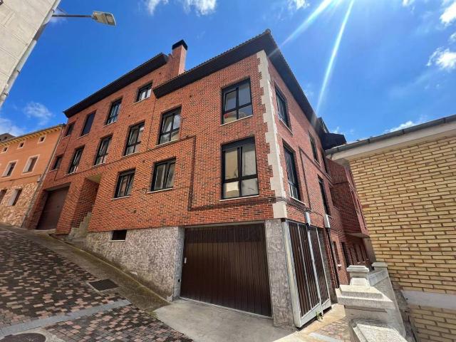 Piso en Venta en Cerezo de Río Tirón