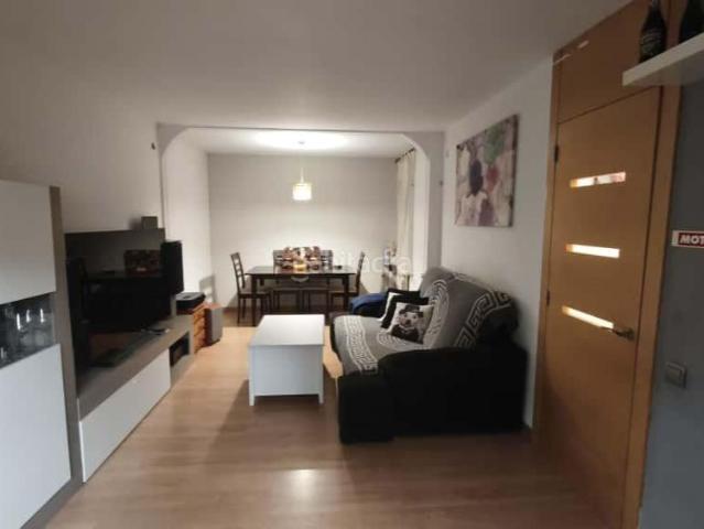 Piso en venta en Cervelló. Piso reformado con ascensor, balcón y mucha luz en Cervelló. Pisos.