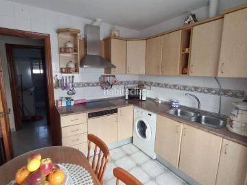 Piso en venta en Ceuta - Cocina equipada