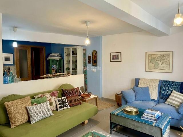 Piso en venta en Chinchón. Piso exterior con historia y personalidad. Pisos.