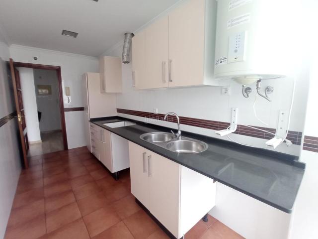 Piso en venta en Chiclana de la Frontera, Núcleo urbano. PISO EN VENTA CON GARAJE EN EL CENTRO DE CHICLANA. Pisos Chiclana de la.