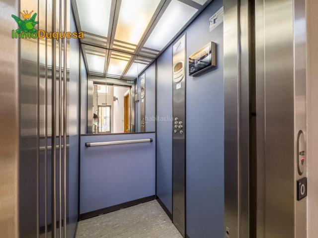 Piso en venta en Churriana de la Vega, San Cayetano. HAZNOS TU OFERTA DE PRECIO Piso de 3 dorm. y 2 baños con gran PLAZA DE APARCAMIENTO. Pisos Churriana de la.