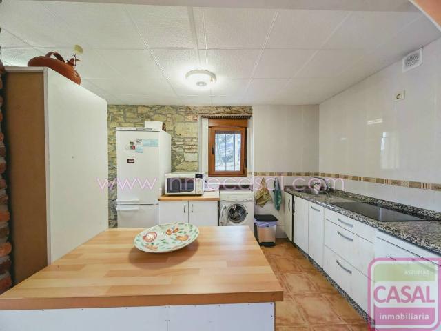 Piso en Venta en Ciaño Zona Rural