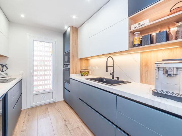 Piso en venta en Ciempozuelos, Los Cestos Belén Las Eras. EN VENTA Piso recién reformado de 2 dormitorios con 2 terrazas, garaje y piscina. Pisos.