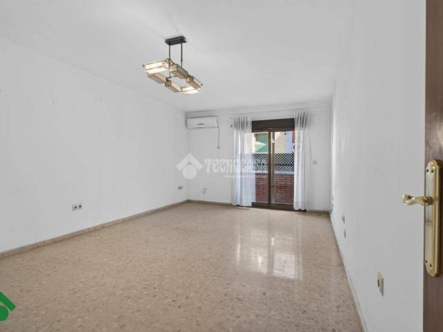 Piso en Venta en Ciudad Jardín Zoco