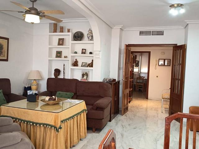 Piso en Venta en Ciudad Jardín Zoco