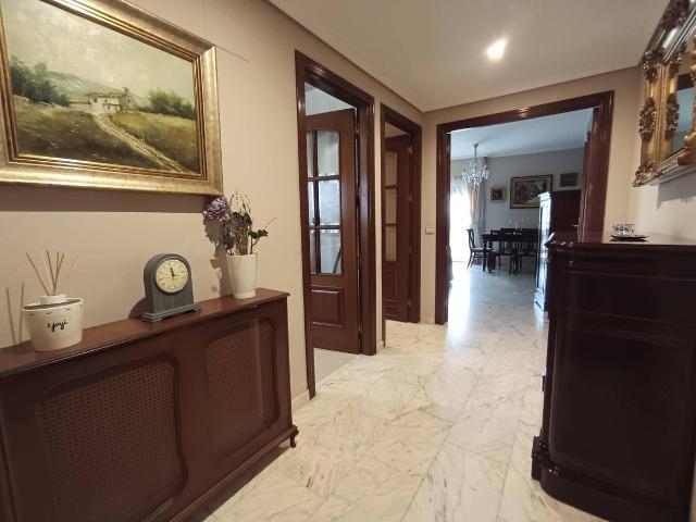 Piso en Venta en Ciudad Jardín Zoco