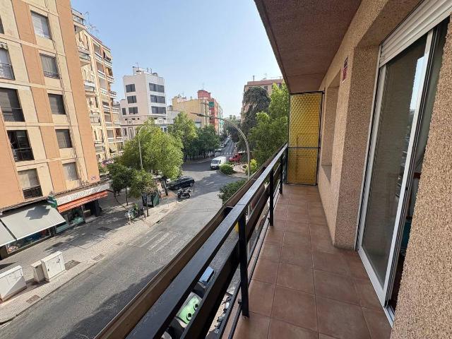 Piso en Venta en Ciudad Jardín Zoco