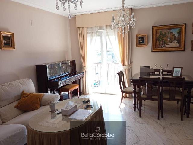 Piso en Venta en Ciudad Jardín Zoco