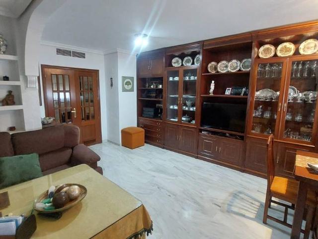 Piso en Venta en Ciudad Jardín Zoco