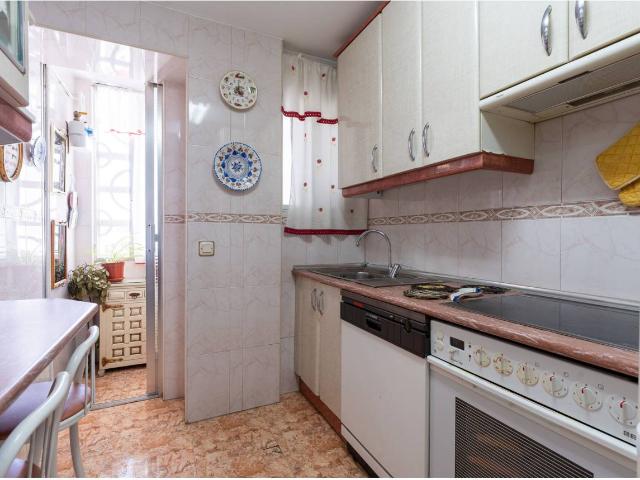 Piso en venta en CL CAMARENA, Aluche, Latina, Madrid